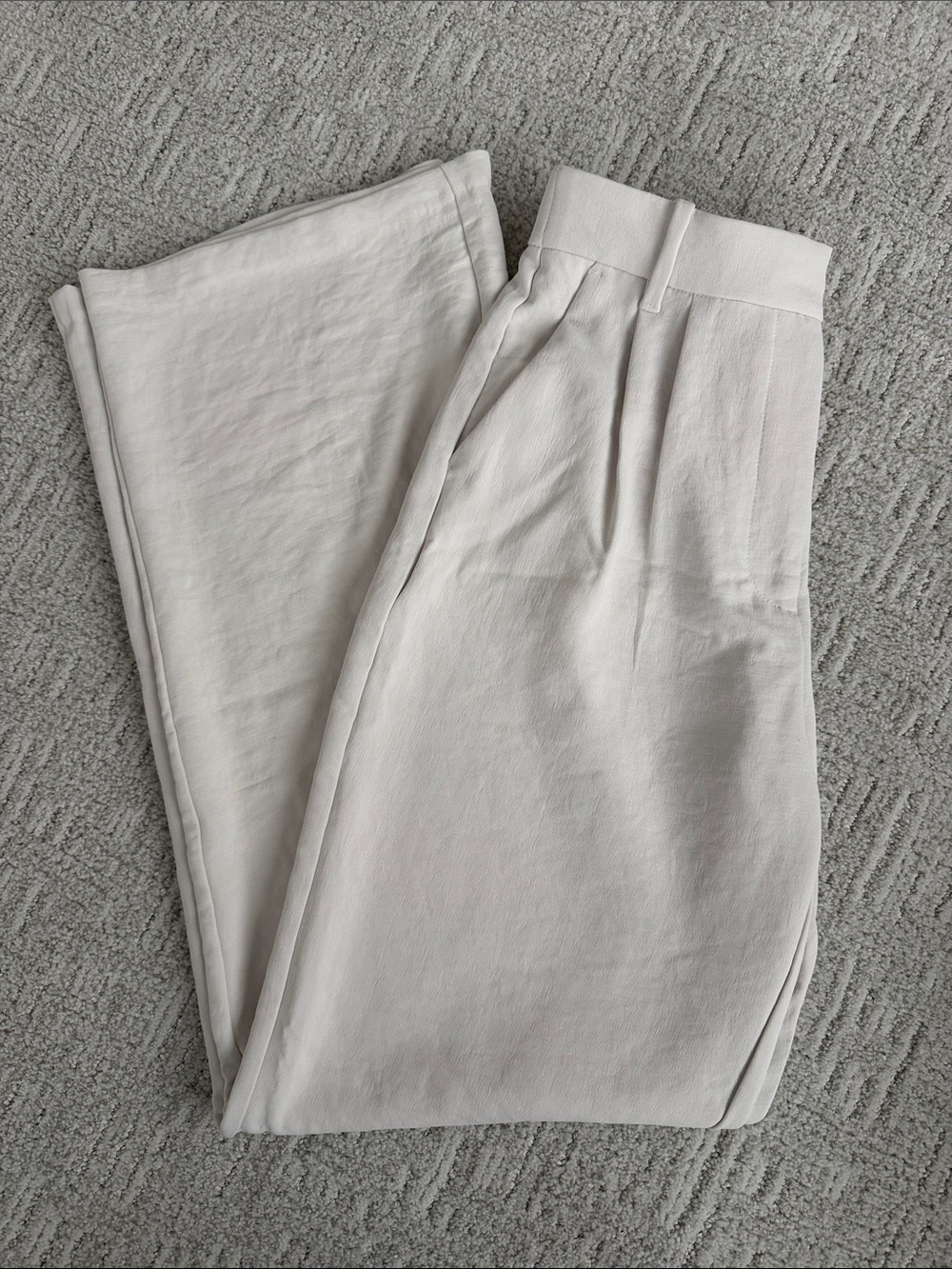 Abercrombie & Fitch Ivory Women’s Trousers